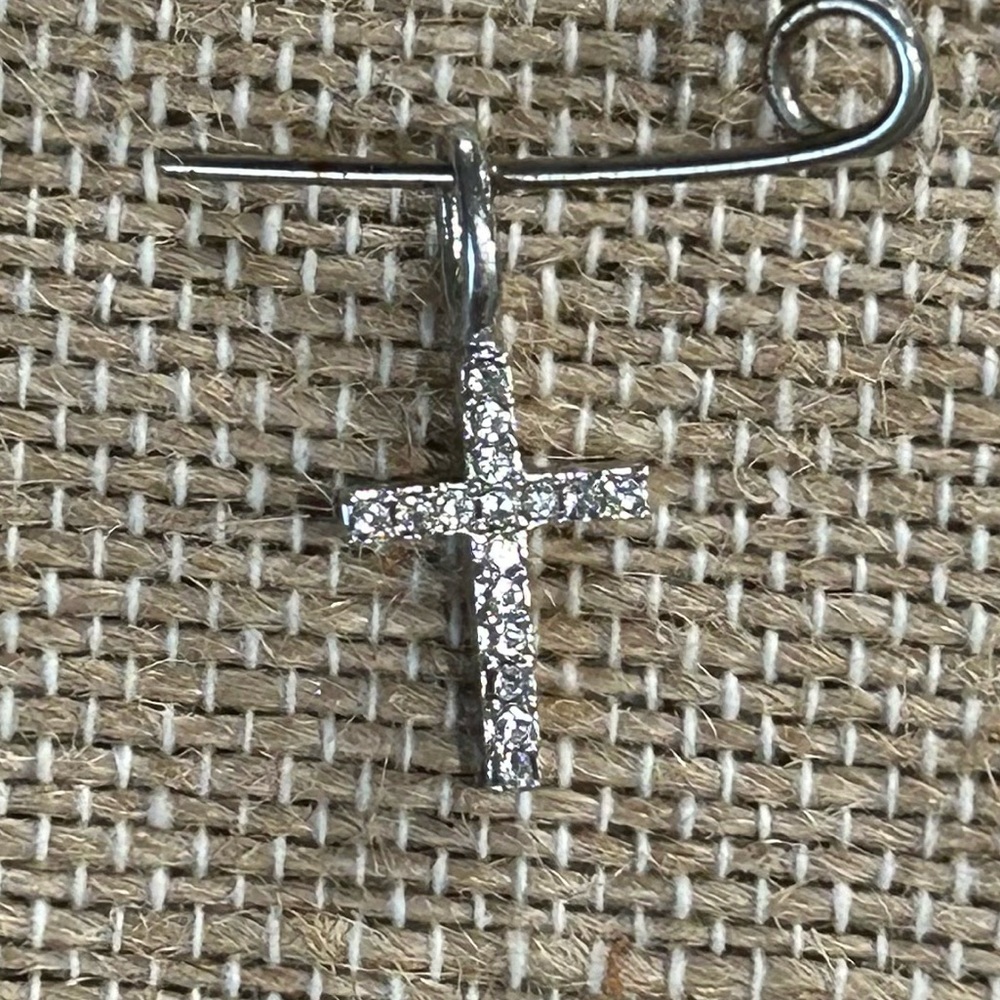Petite Cross pendant